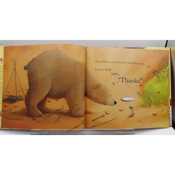 Bear Says Thanks by Karma Wilson, Jane Chapman Illus. Simon & Schuster HB DJ ©20 - Picture 5 of 7